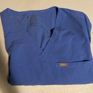 Large figs scrub shirt